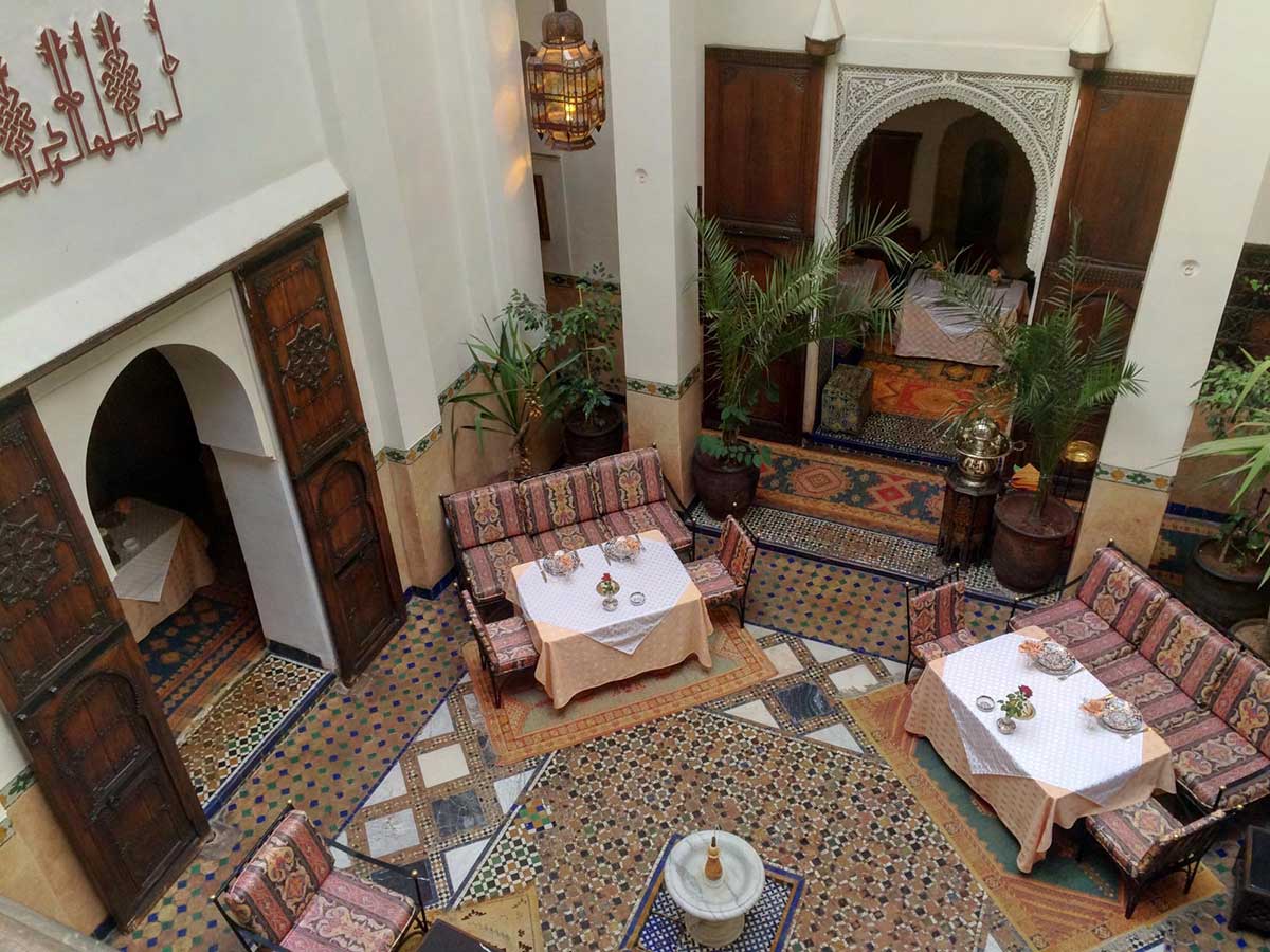 Ksar-Storytelling.jpg Ksar-Storytelling.jpg